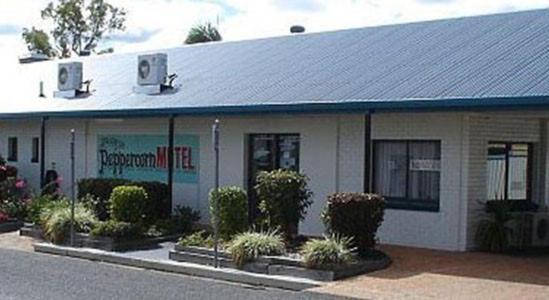 Peppercorn Motel Clermont Buitenkant foto